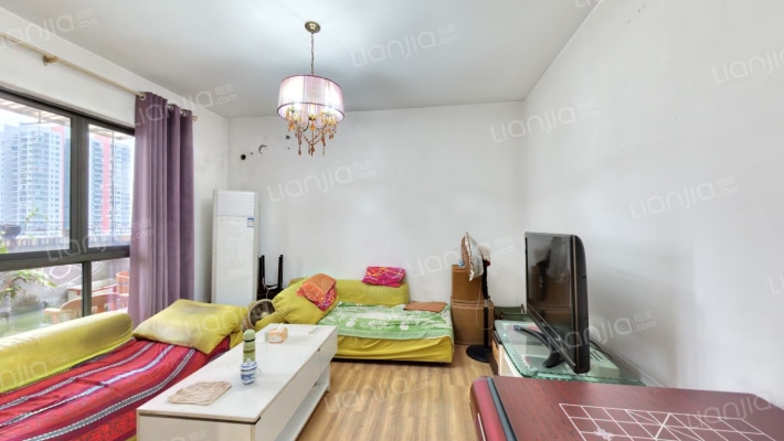 渝能国际二手房实景图