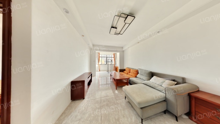 金阳华府二手房实景图