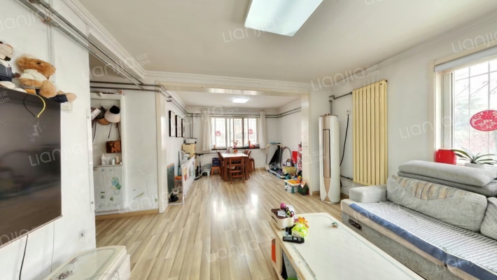 虎山花苑A区二手房实景图