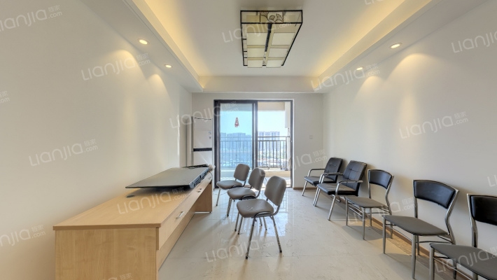 华发阳逻金茂逸墅三期二手房实景图