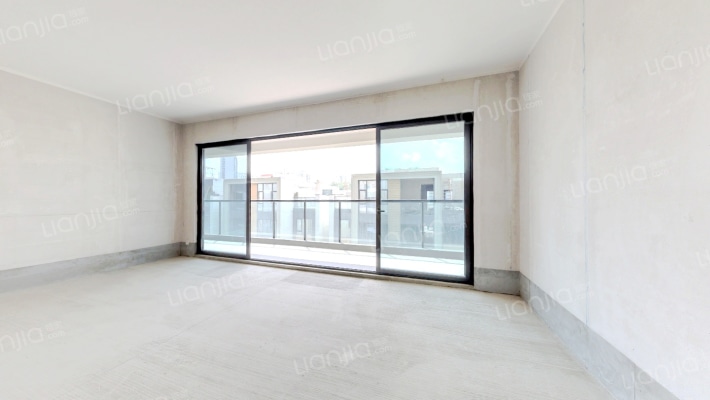 中海映山湖央墅二手房实景图