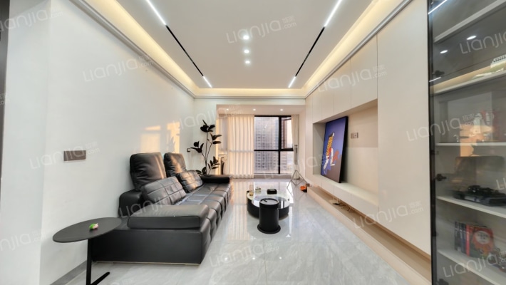 昊翔源云尚公馆二手房实景图