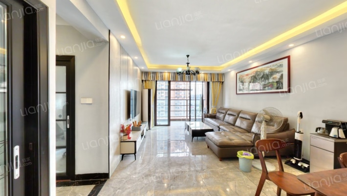 鸿晖依岸康堤二手房实景图