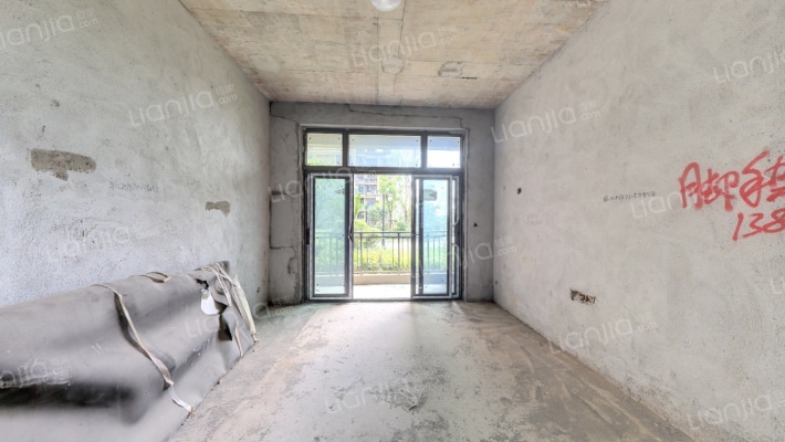 恒大揽湖苑二手房实景图