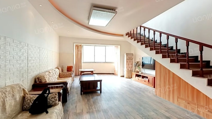 群益小区二手房实景图