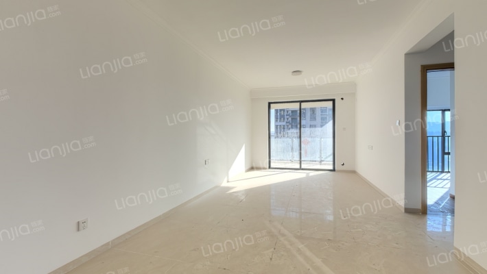 鑫域香舍二手房实景图