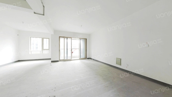 恒达铂金湾二手房实景图