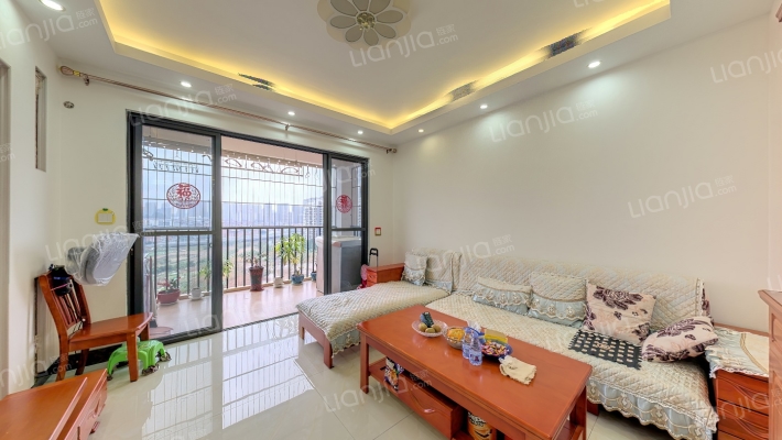 岭上国际二手房实景图