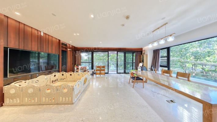 万科瑧山府二手房实景图