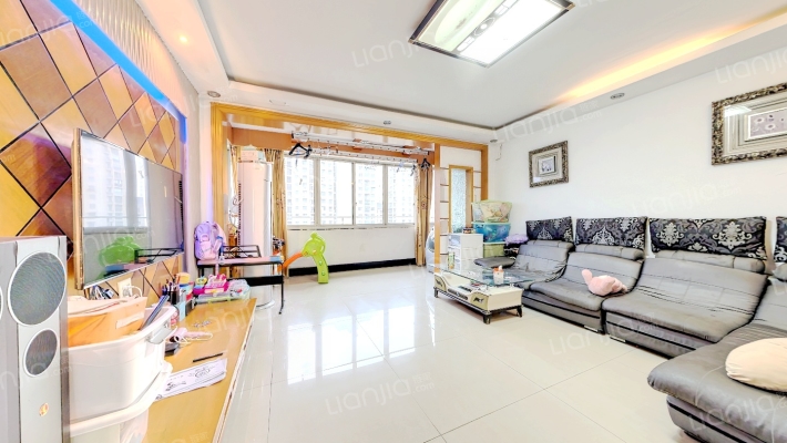 鸿通金都公寓二手房实景图