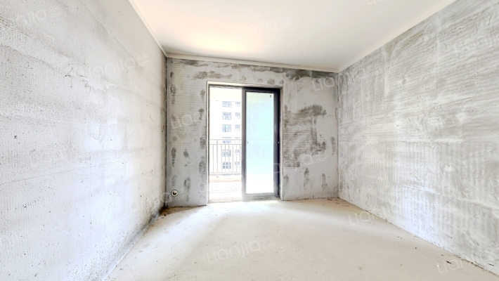 现代天外天小镇二手房实景图