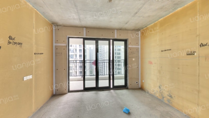 长沙北中心保利时代C区二手房实景图