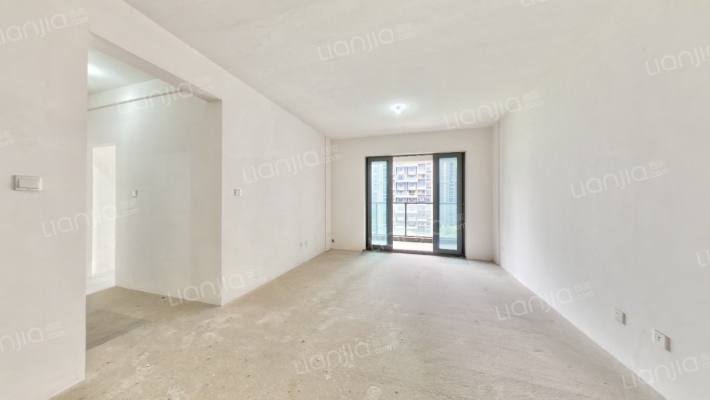 新力翡翠湾二手房实景图