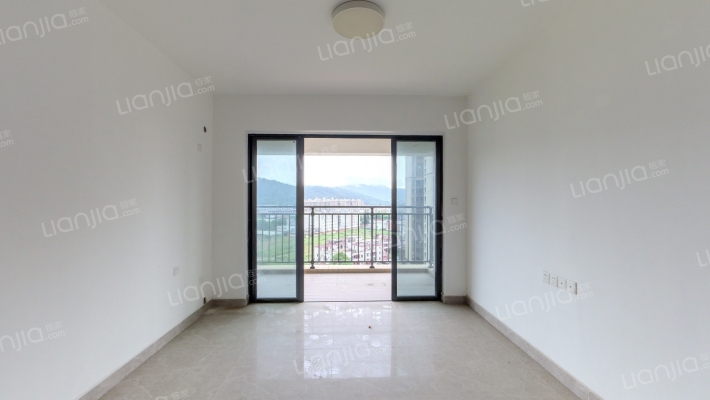 瑞信尊域二手房实景图