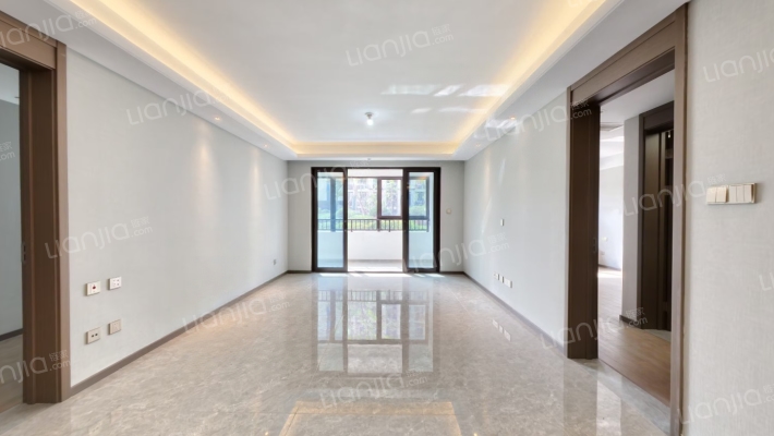 雅樾澜庭二手房实景图