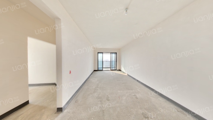 常青藤湖上初晴二手房实景图