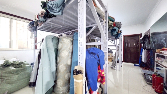 陕建三建集团测绘路小区二手房实景图