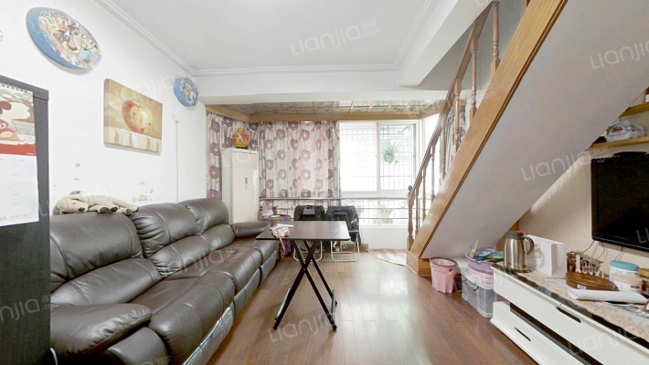 龙蟠花苑二手房实景图