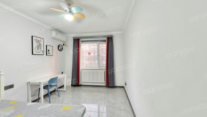 华宁南里二手房实景图