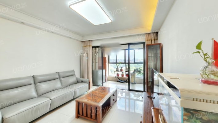 保利红珊瑚花园二手房实景图