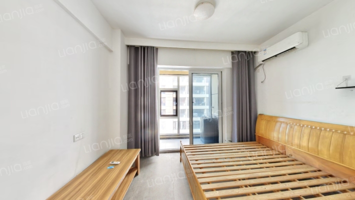 绿地城DK1二手房实景图