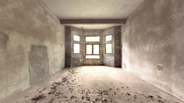 晋愉碧怡林畔二手房实景图