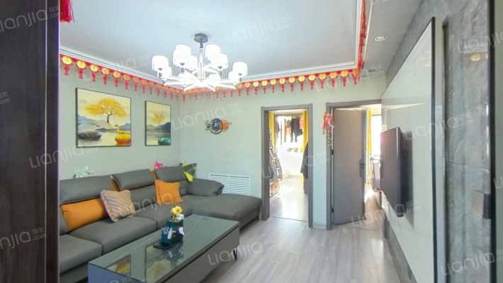 公交公司家属院二手房实景图