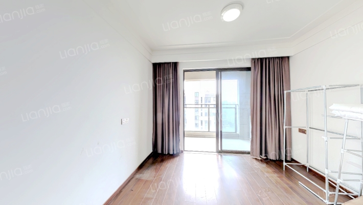 世茂璀璨天城二期二手房实景图