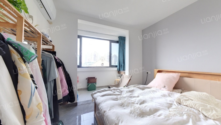 浦潍大楼二手房实景图