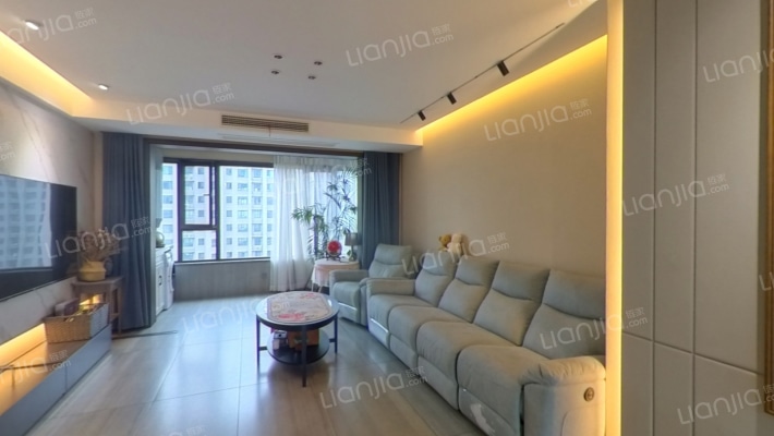 东尚名品二手房实景图