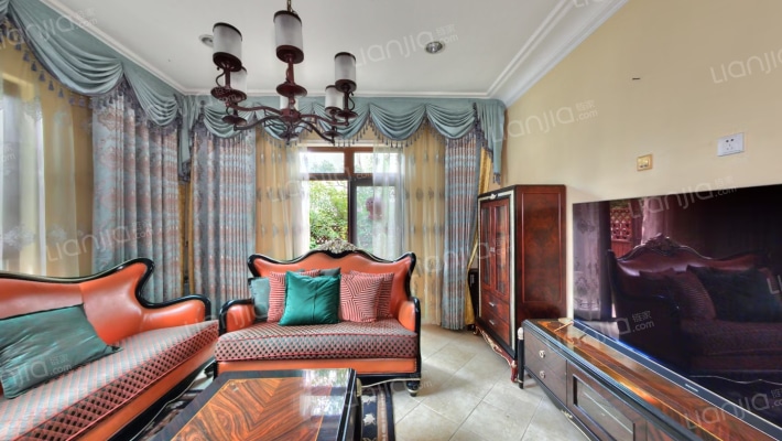 纳帕尔湾水庄二手房实景图