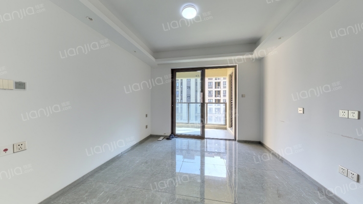 上坤云栖麓二手房实景图