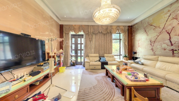 依云溪谷二手房实景图