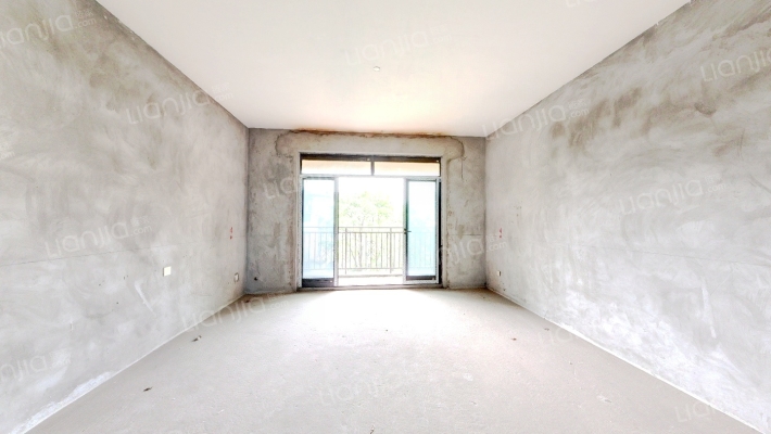 两江春城麓府二手房实景图