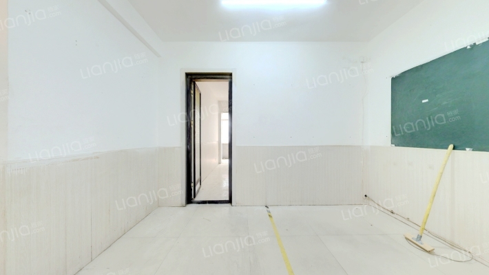 能源公司宿舍二手房实景图