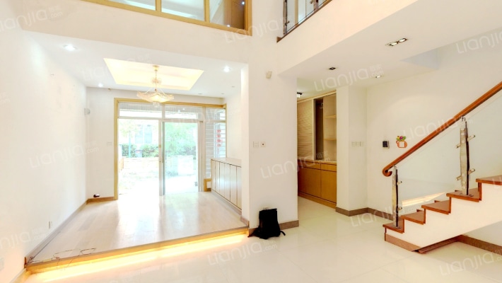 普罗旺世枫丹白露二手房实景图