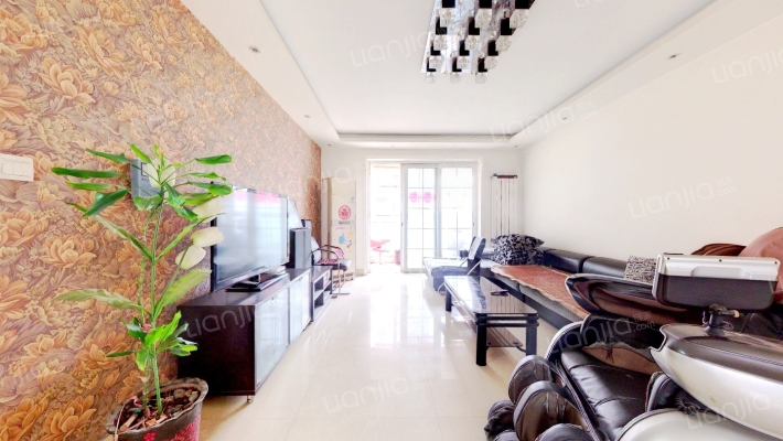 外海中央花园一期二手房实景图