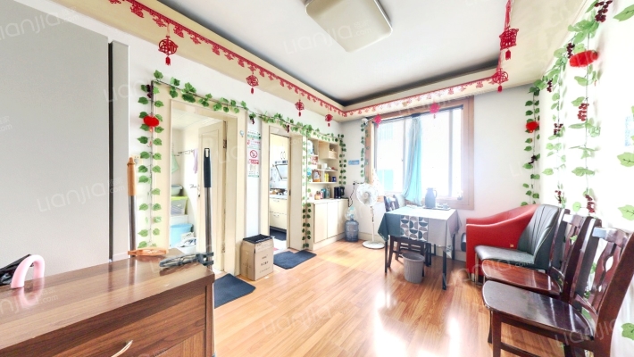 格兰新村二手房实景图