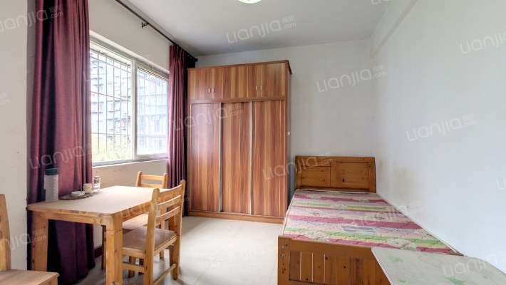 人和花园A区二手房实景图