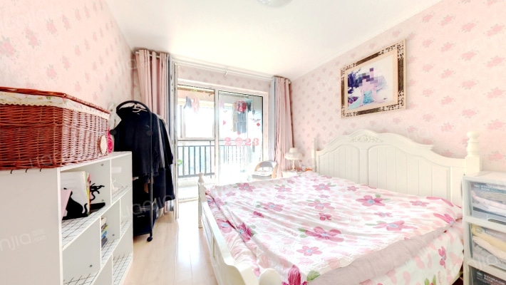 湖畔雅居一期二手房实景图