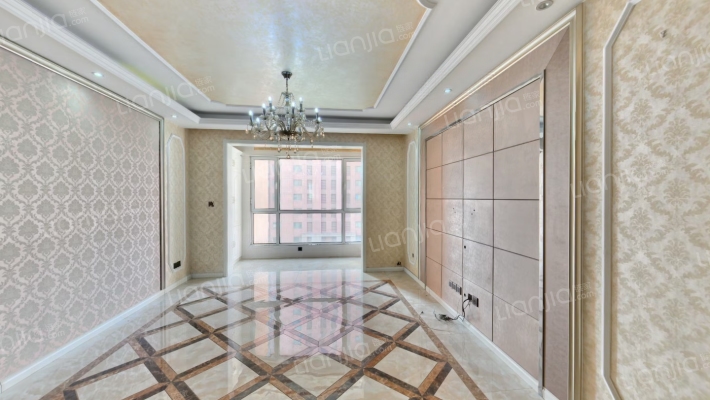 众泰欣苑二手房实景图