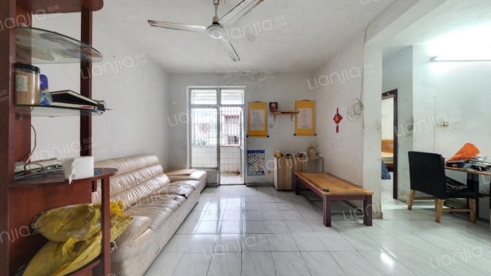 南威中心二手房实景图