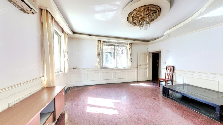 南疆花园二手房实景图