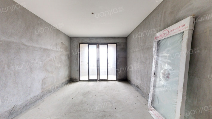 先生的山C区二手房实景图