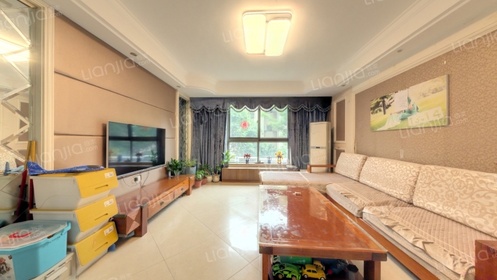 普罗旺世罗曼维森东院二手房实景图