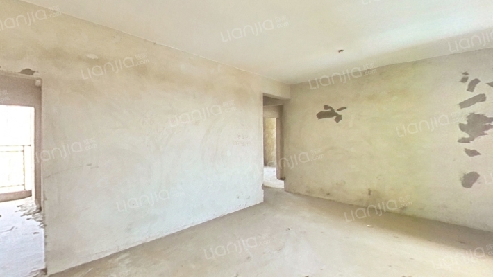 彩霞满天二手房实景图