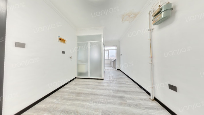 建大四小区二手房实景图