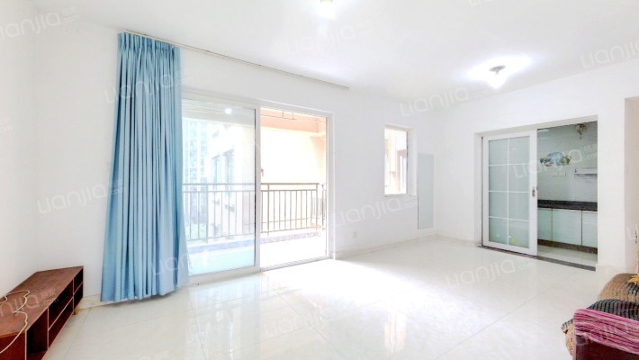 世茂城四期二手房实景图