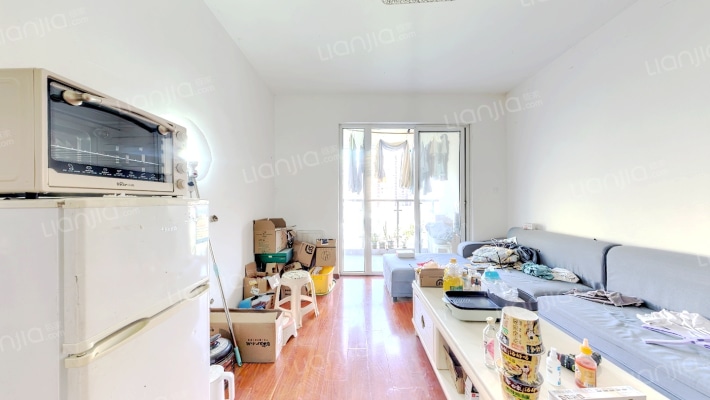 晶宝塞纳国际二手房实景图