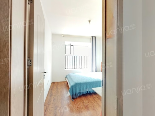 合租·卓越皇后道千山外 3居室 南卧